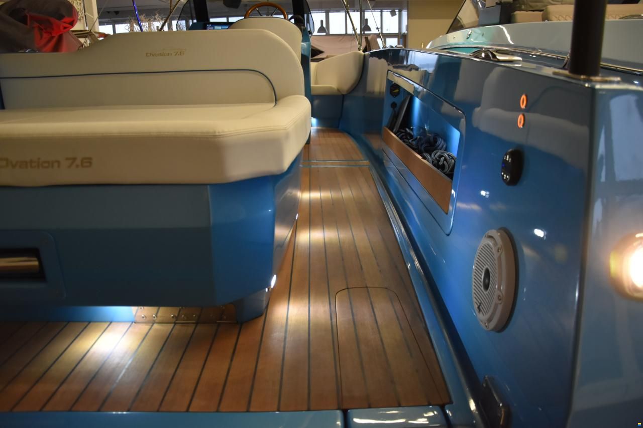 Ganz Boats Ovation 7.6 Open