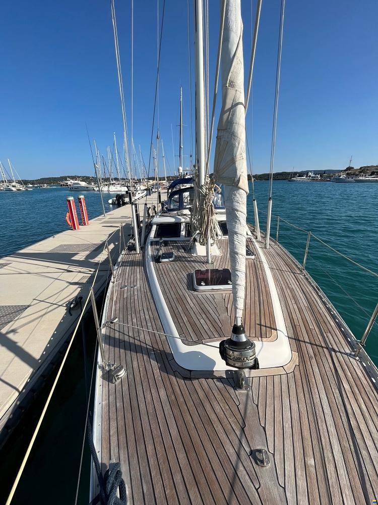 Oyster 485