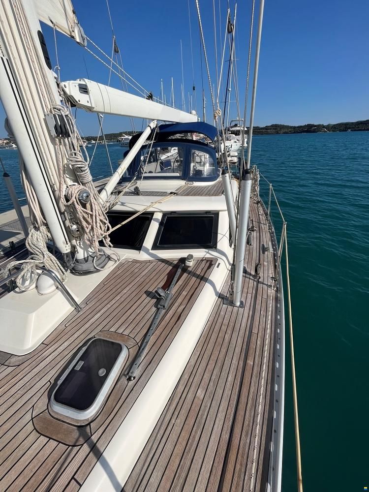Oyster 485