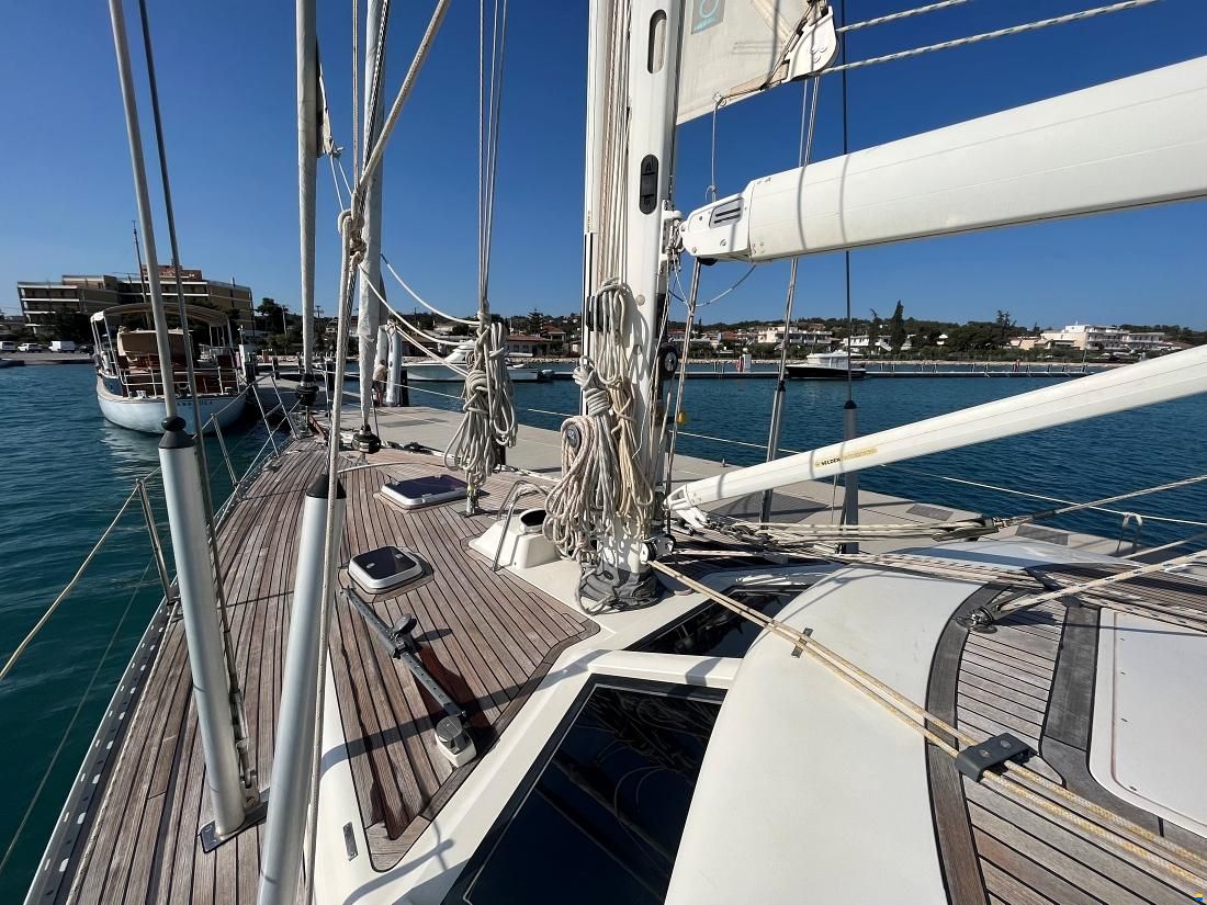 Oyster 485