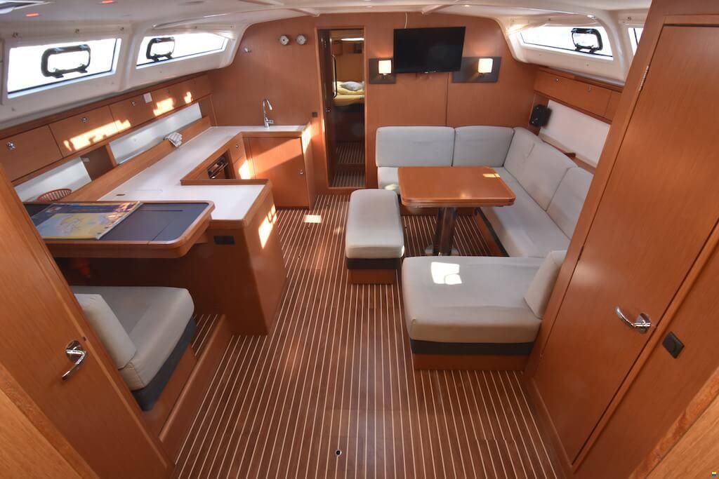 Bavaria Cruiser 51