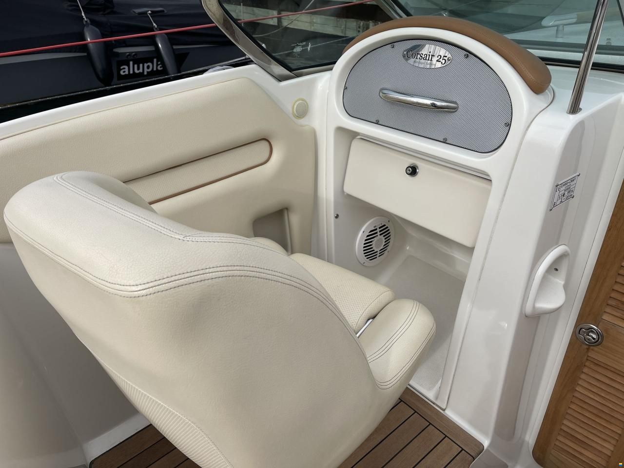 Chris Craft Corsair 25 Heritage Edition
