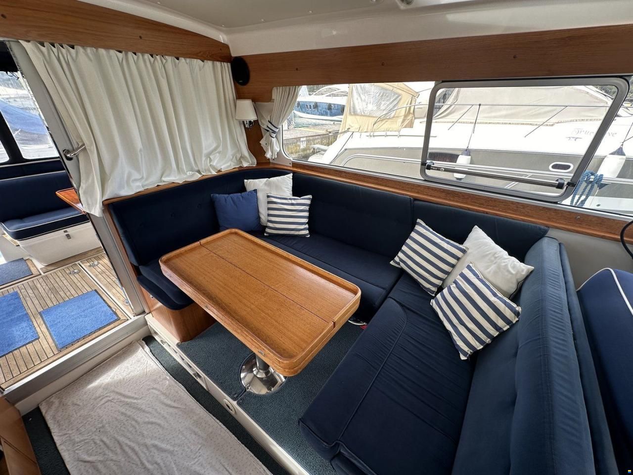 NIMBUS BOATS NIMBUS 380 COUPE