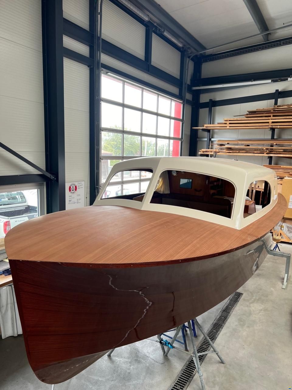 Swiss Craft Sedan Expresse-Cruiser