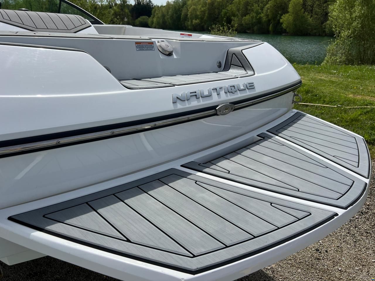 Correct Craft Nautique 200