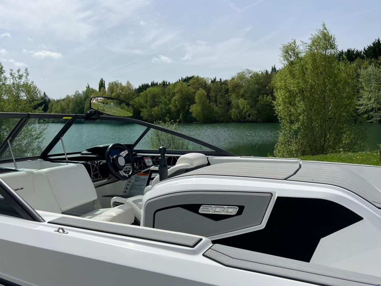 Correct Craft Nautique 200