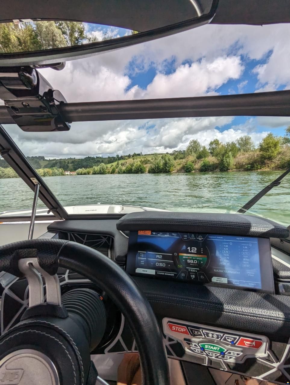 Correct Craft Nautique 200