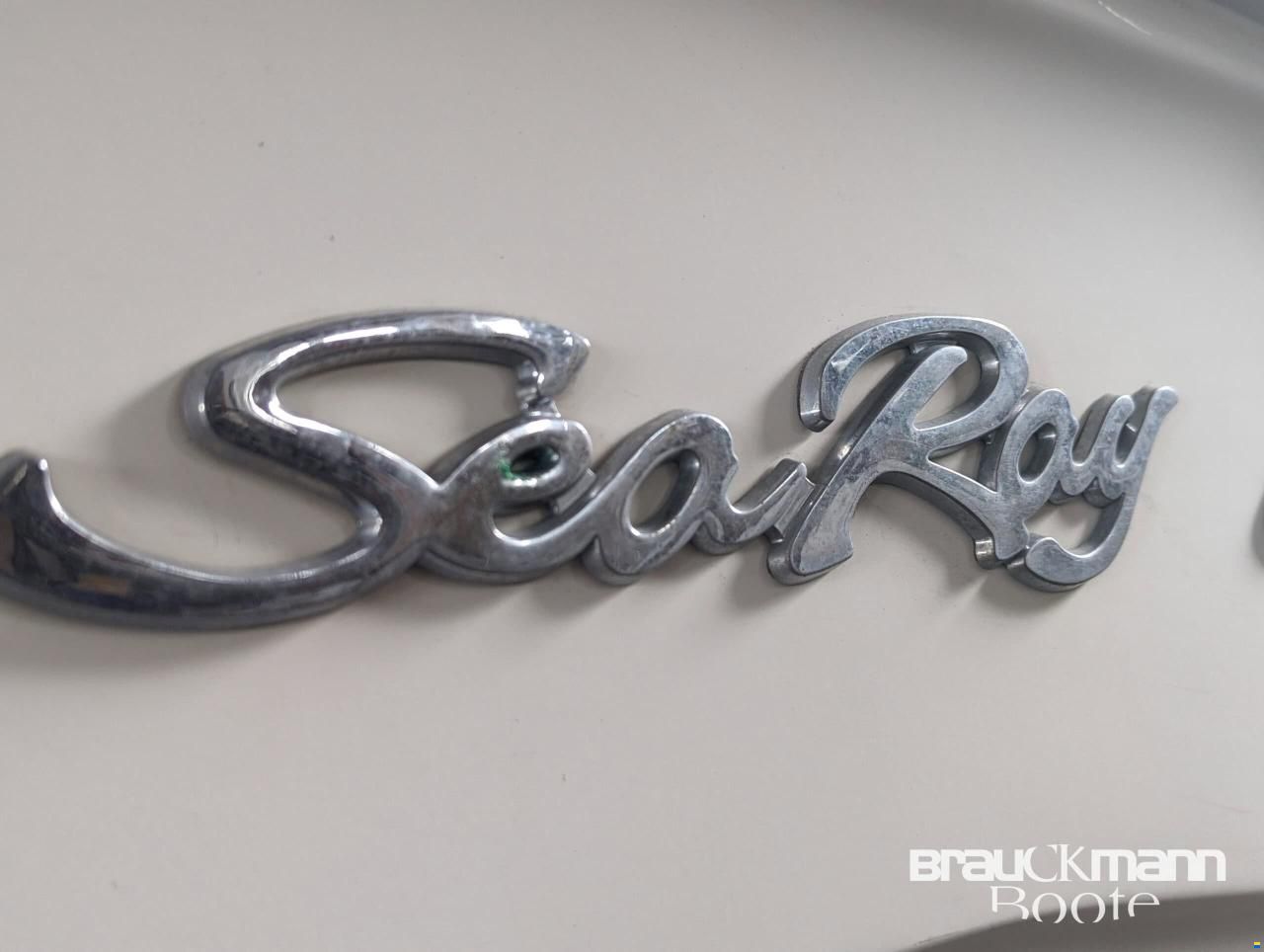 Sea Ray 270 Weekender