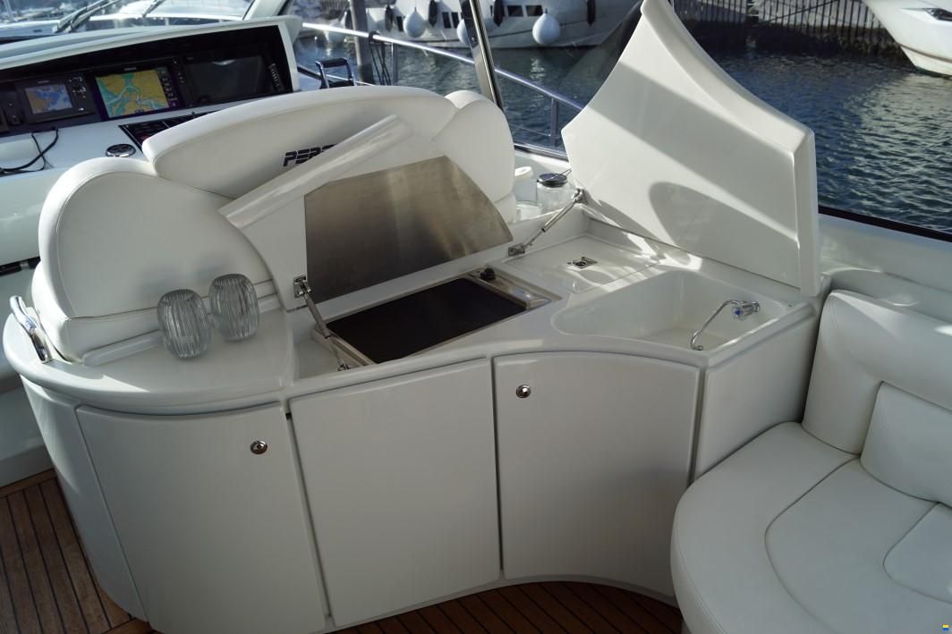 Pershing 54