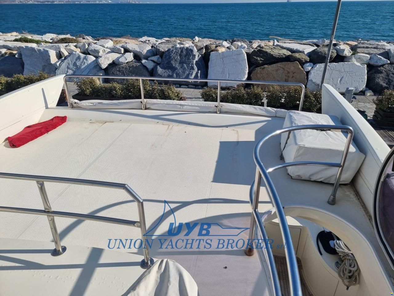 Azimut 62