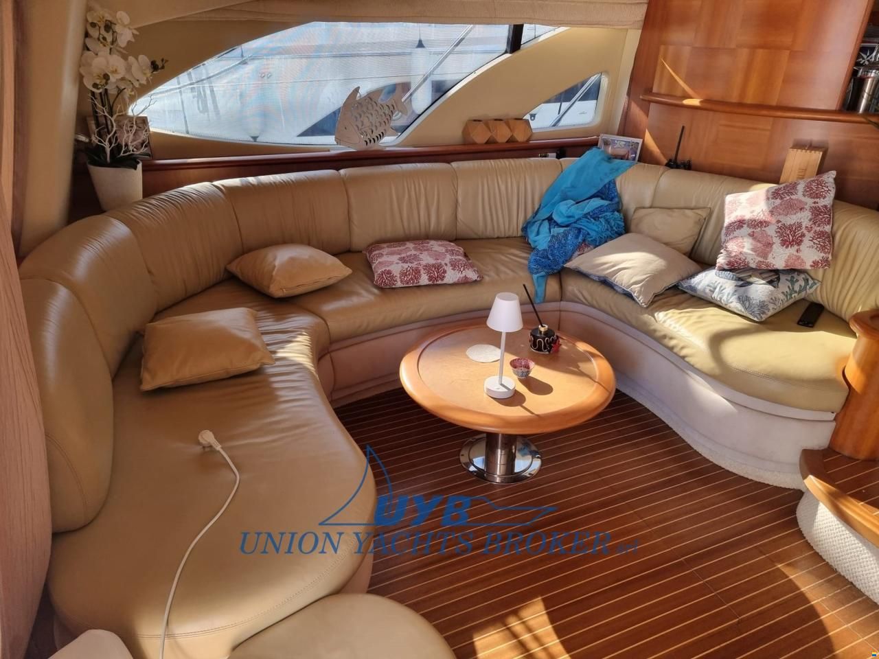 Azimut 62