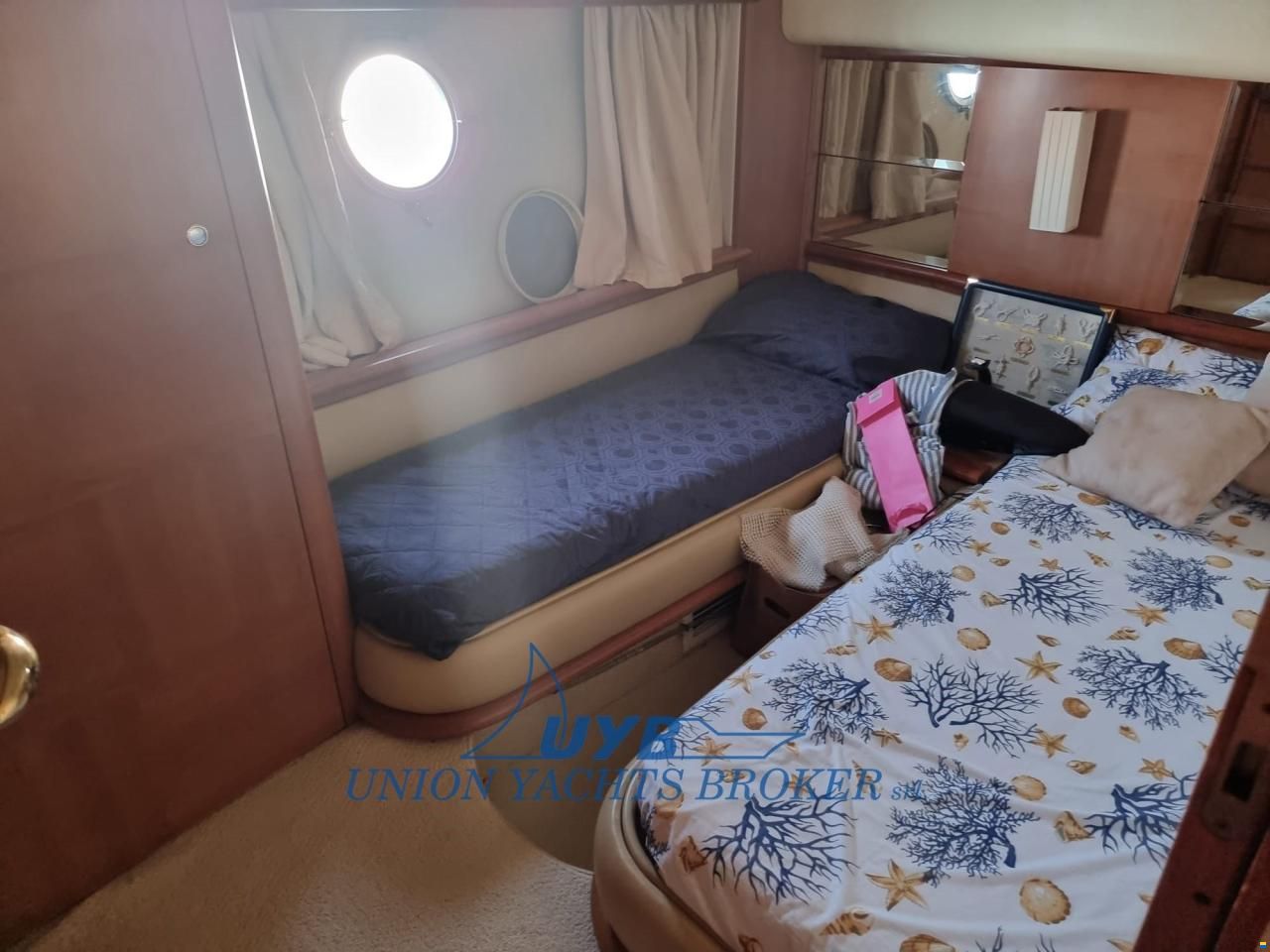 Azimut 62