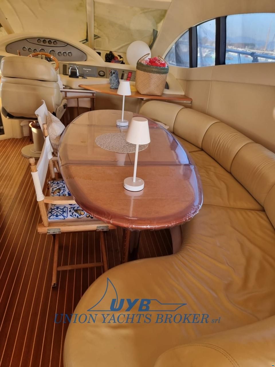 Azimut 62