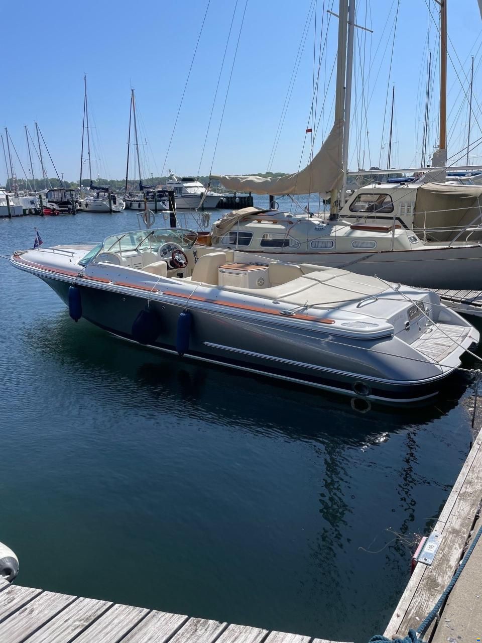 Chris Craft Corsair 25