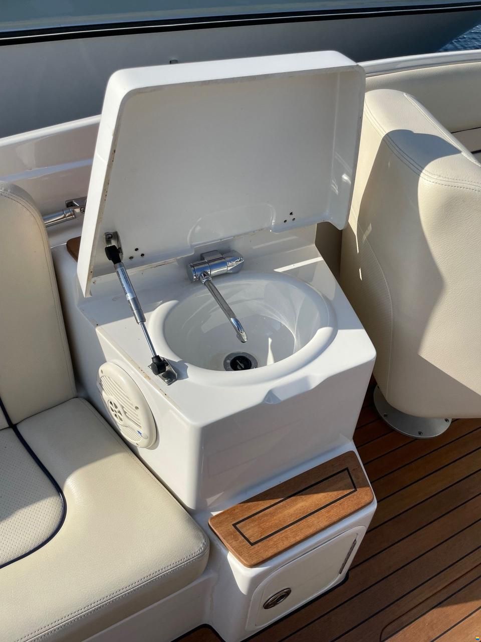 Chris Craft Corsair 25