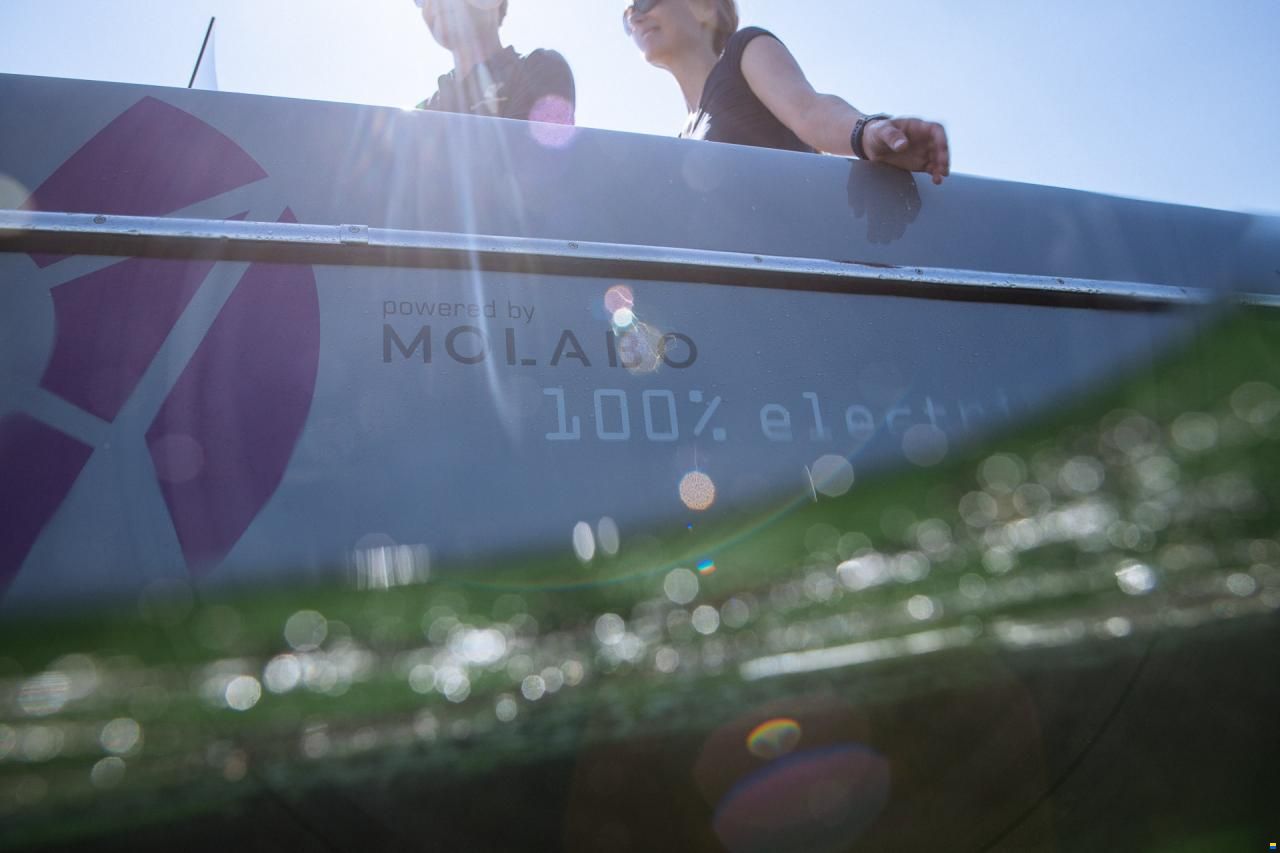 Heinrich Tender06E Molabo