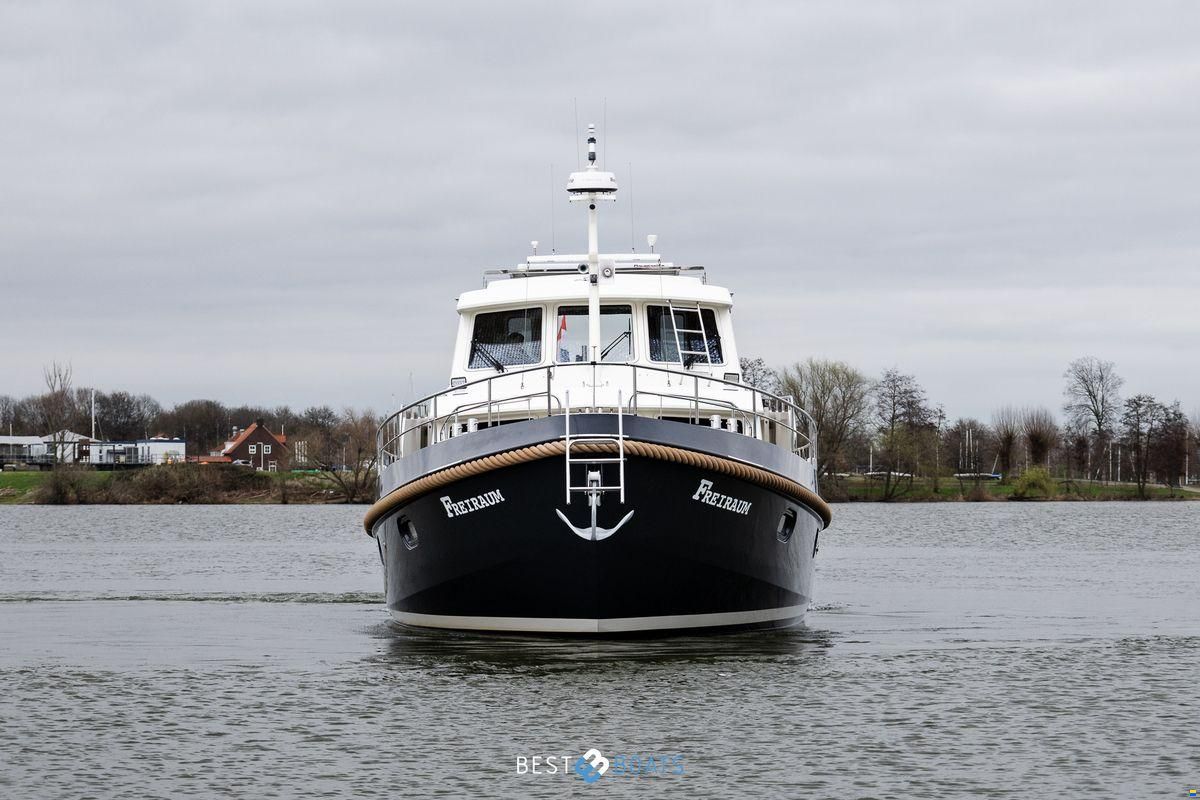 Linssen Grand Sturdy 500 AC Wheelhouse Long Top