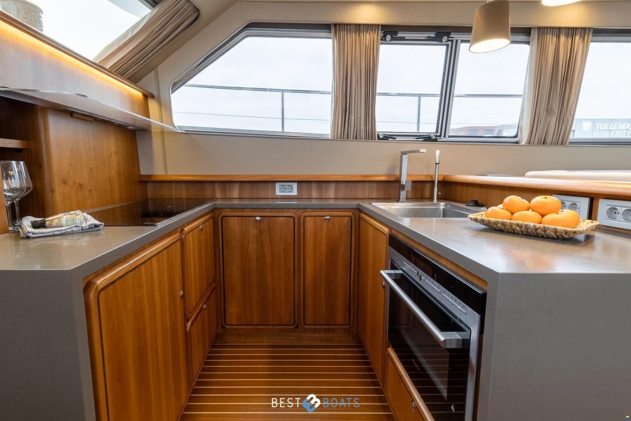 Linssen Grand Sturdy 500 AC Wheelhouse Long Top