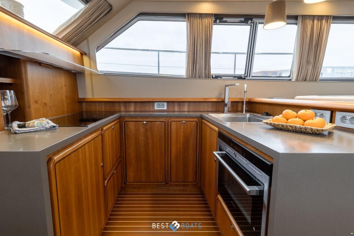 Linssen Grand Sturdy 500 AC Wheelhouse Long Top