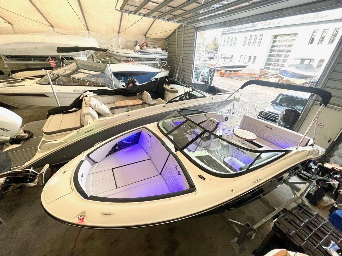 Sea Ray 210 SPOE