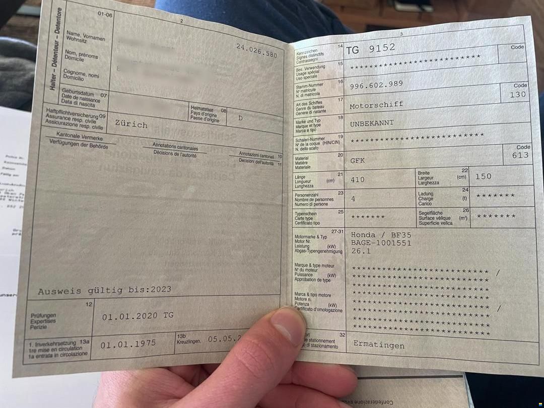 Sportboot (35 PS) und div. Zubehör
