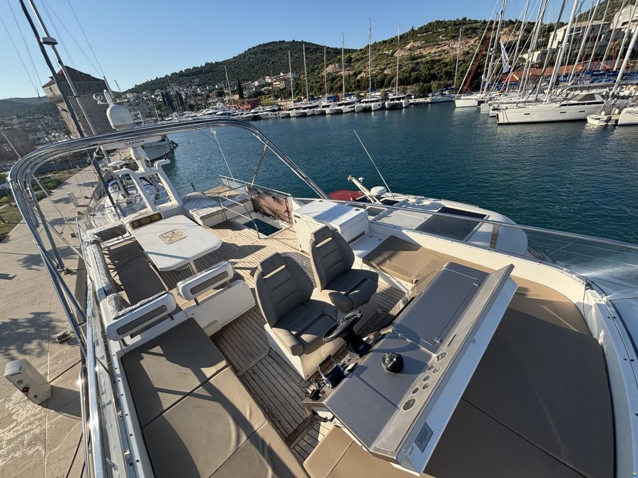 Fairline Squadron 65