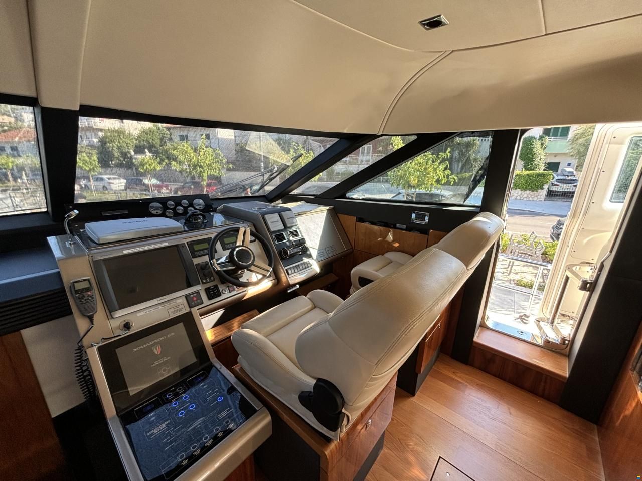 Fairline Squadron 65