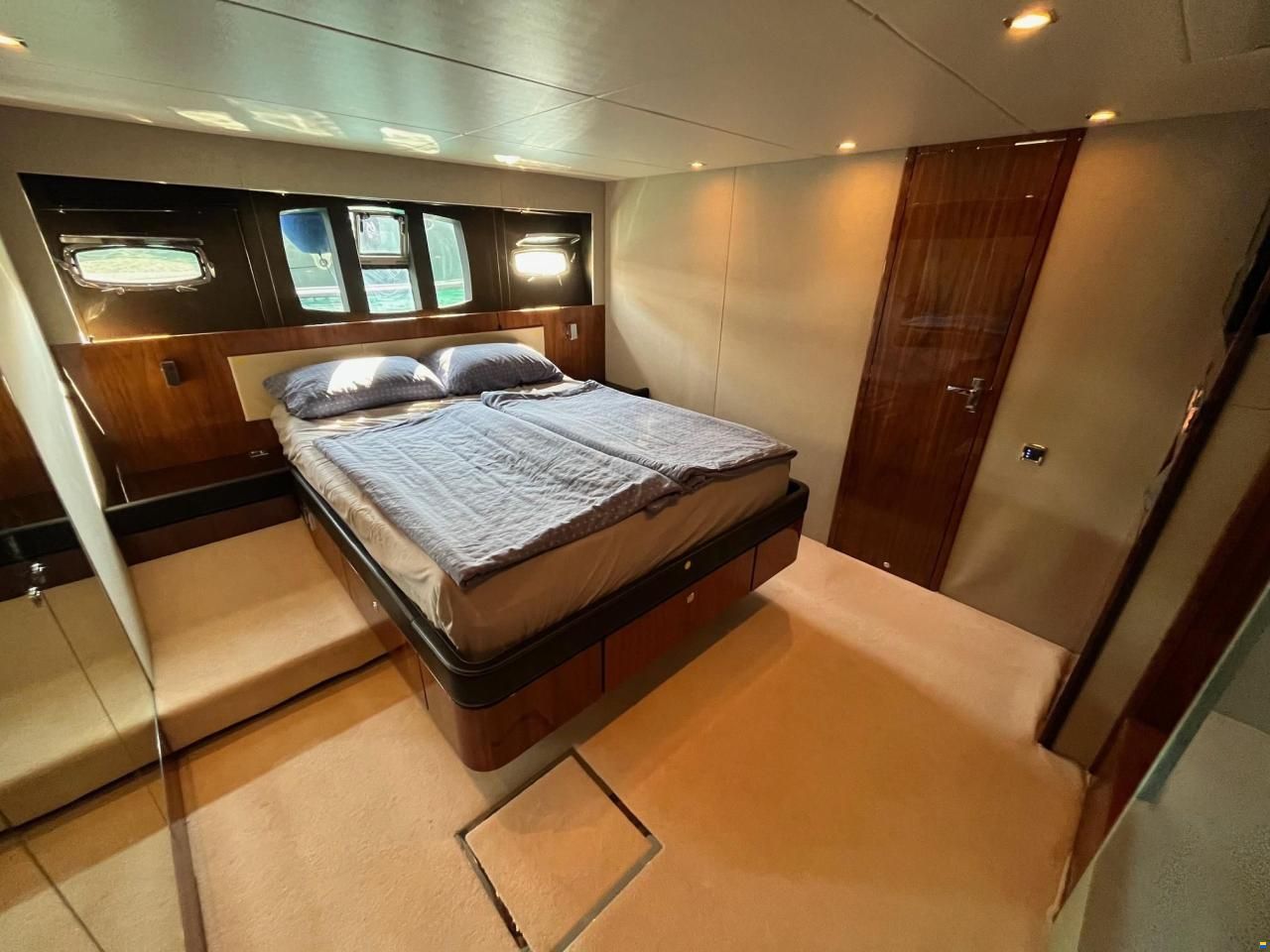 Fairline Squadron 65