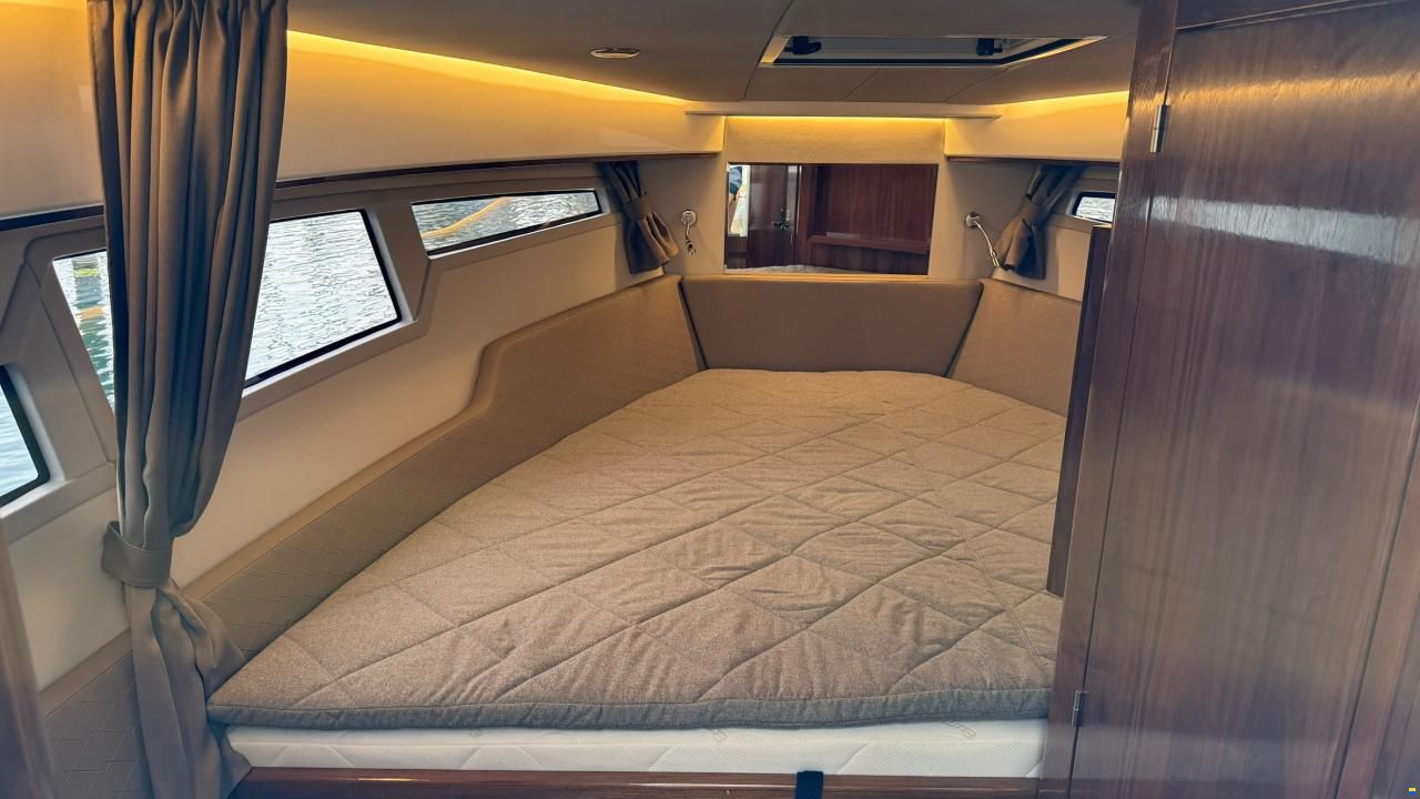 Aquador 300 Hard Top