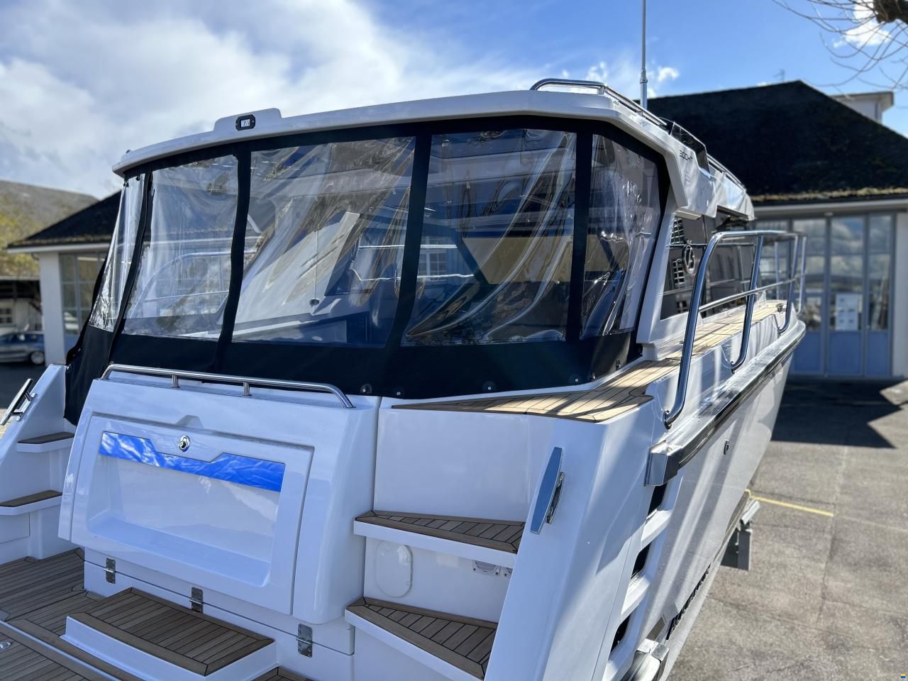 Aquador 300 Hard Top