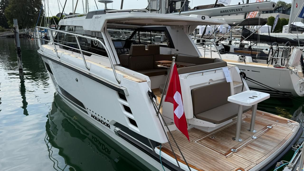 Aquador 300 Hard Top