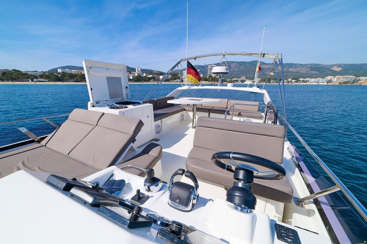 Prestige 460 Fly