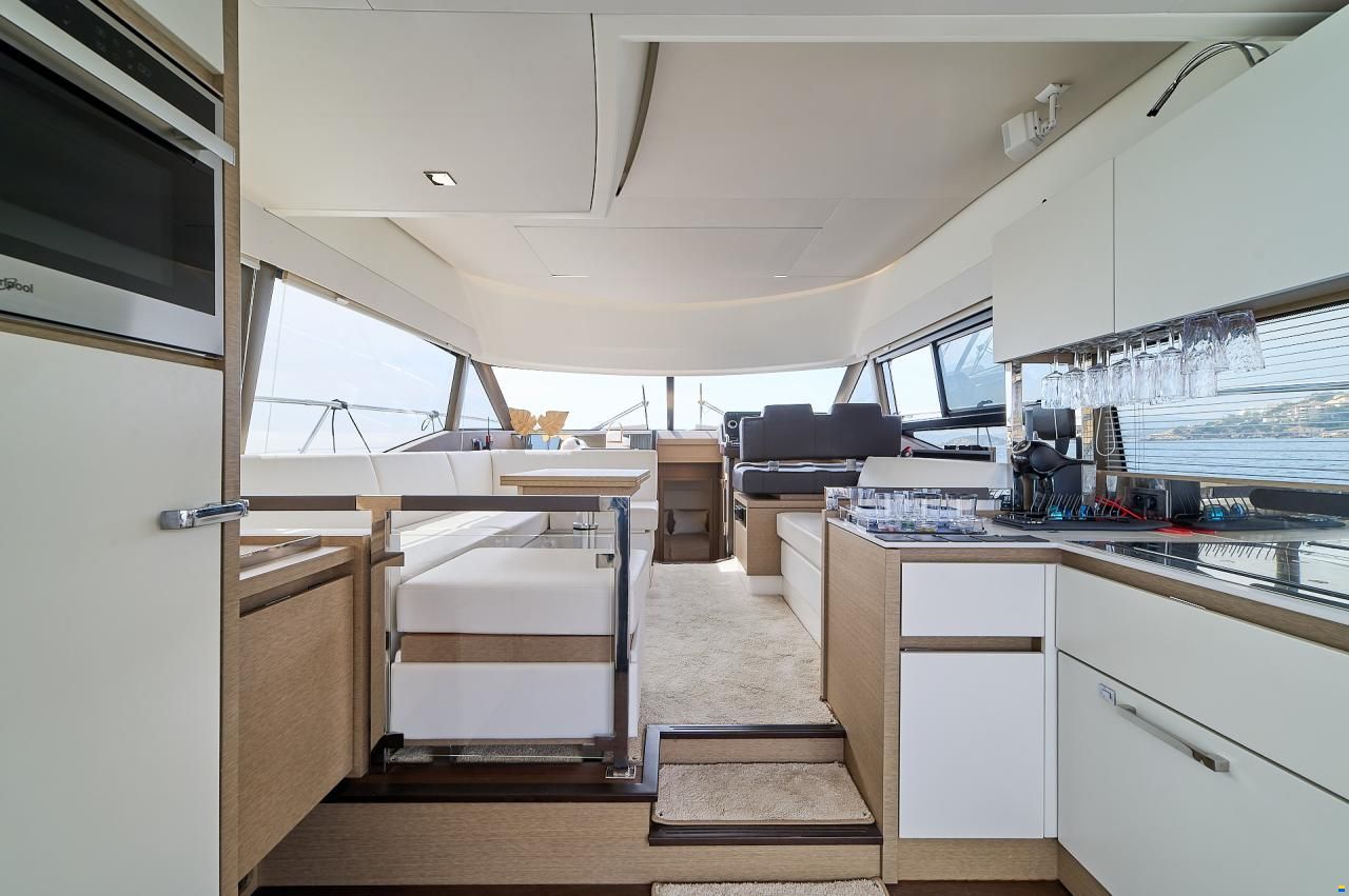 Prestige 460 Fly