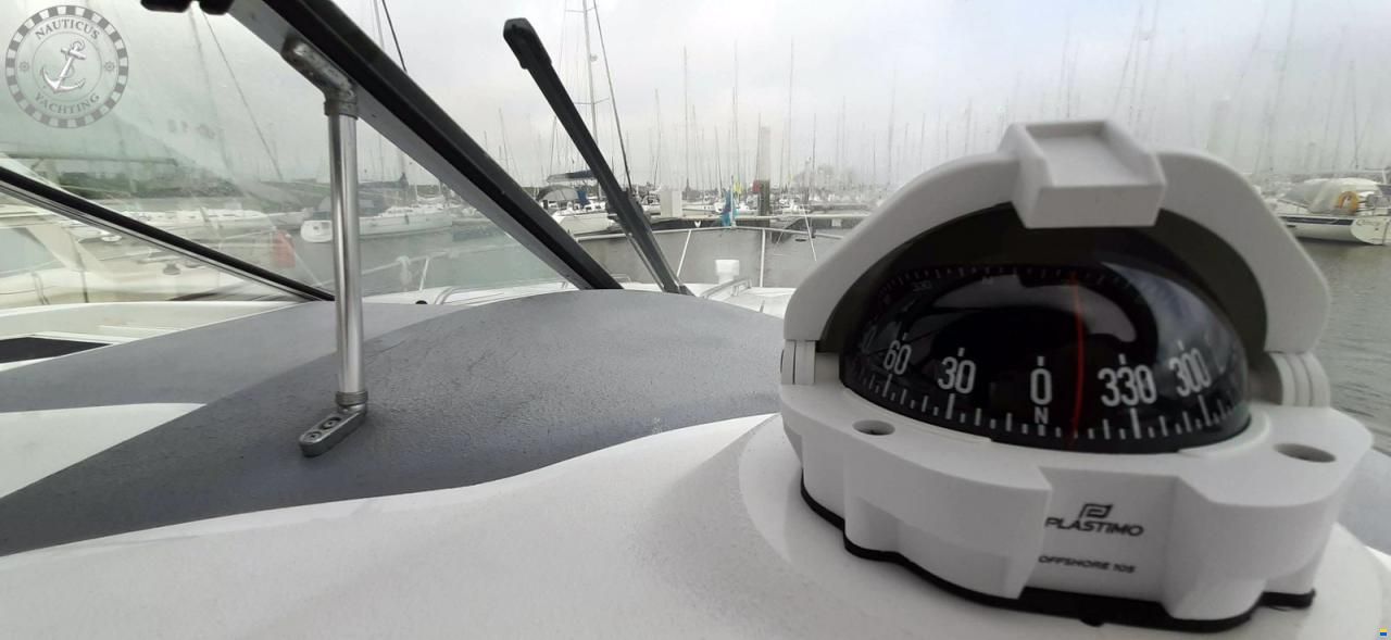 Chris Craft Crowne 25