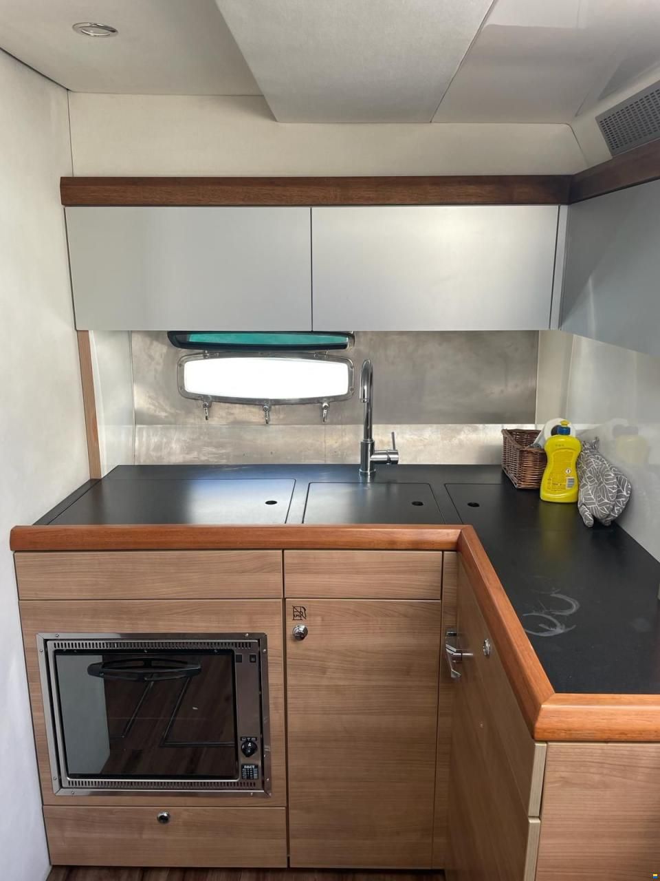 Sealine SC35