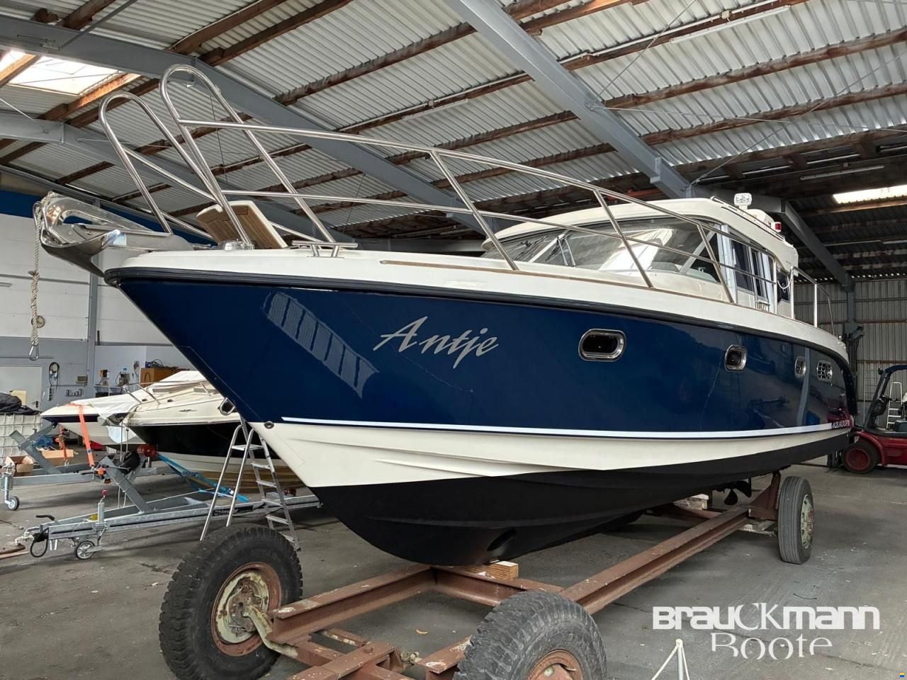 Aquador 32 C