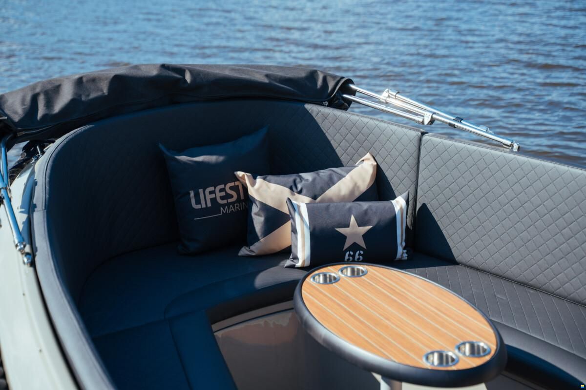 Lifestyle Marine 650 Tender