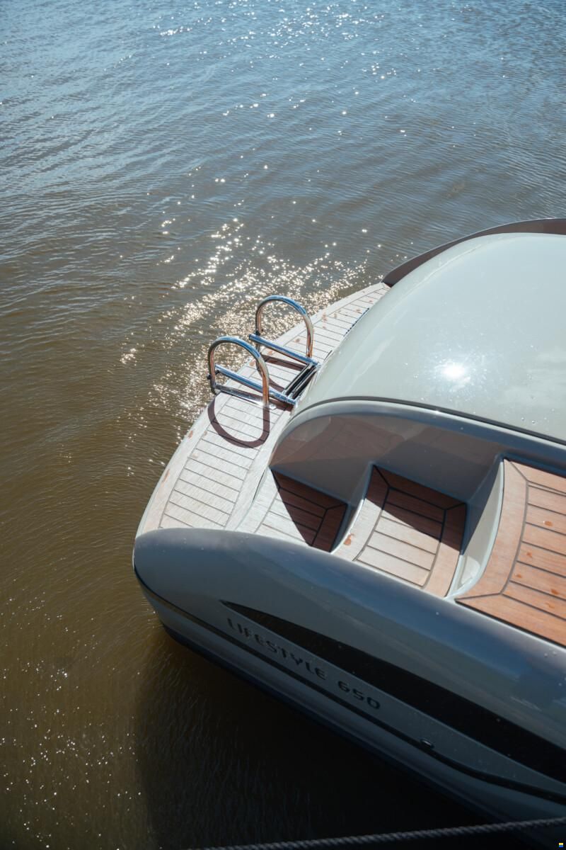 Lifestyle Marine 650 Tender