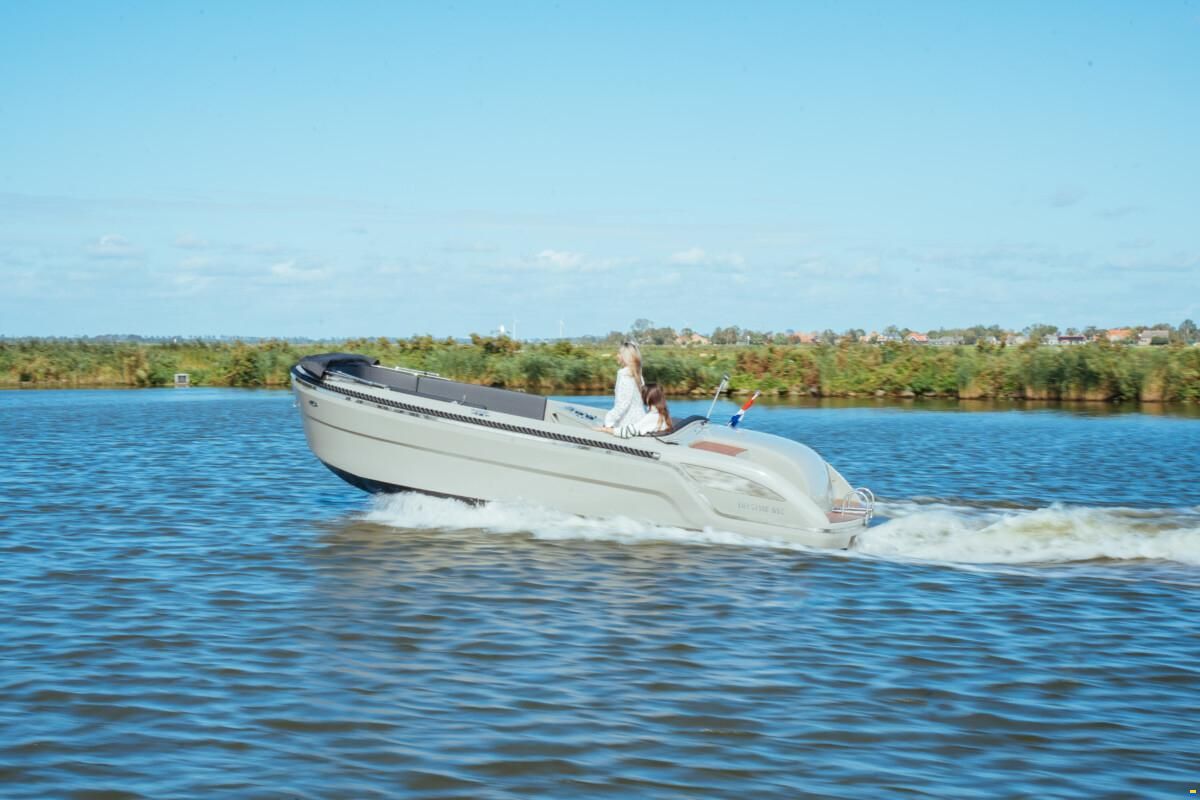 Lifestyle Marine 650 Tender