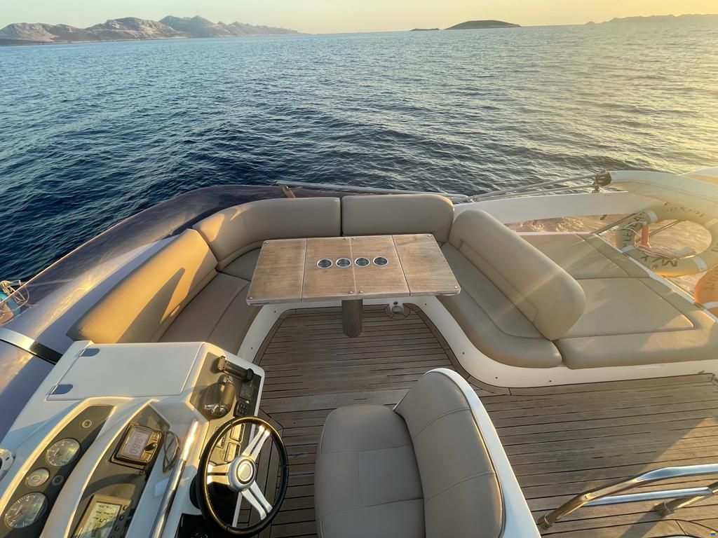 Princess 42 Flybridge