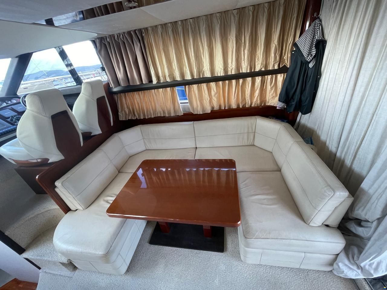 Princess 42 Flybridge