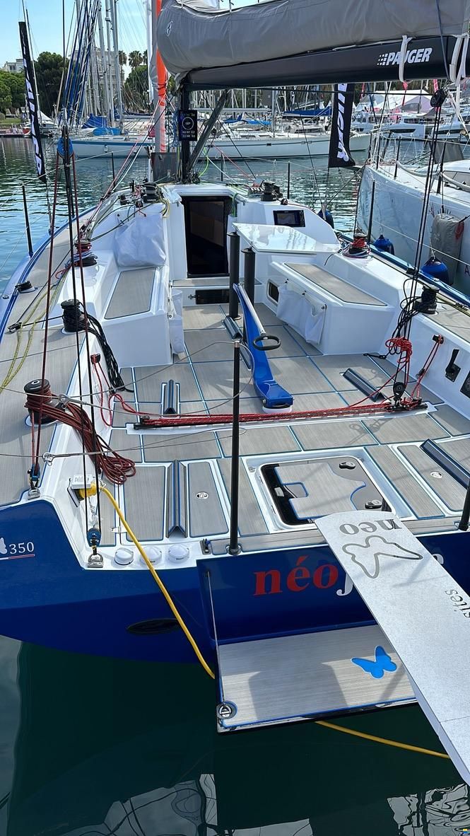 Neo Yachts 350