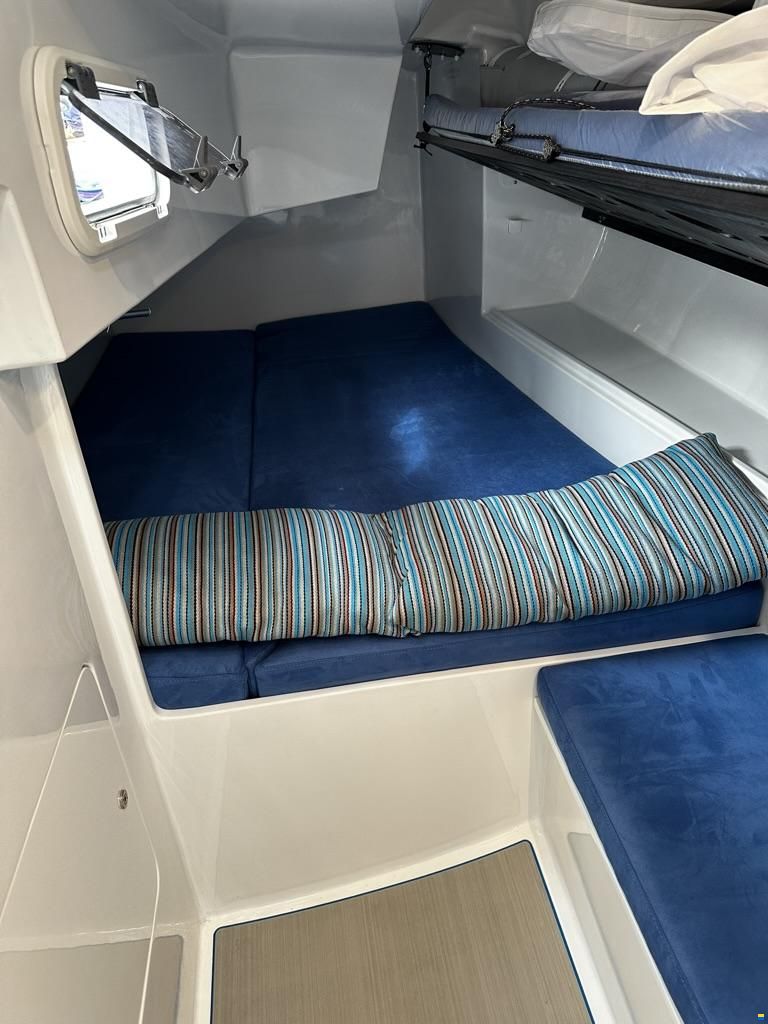 Neo Yachts 350