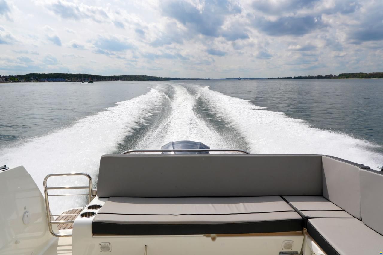 Jeanneau Merry Fisher 895