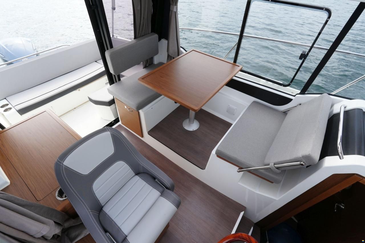 Jeanneau Merry Fisher 895