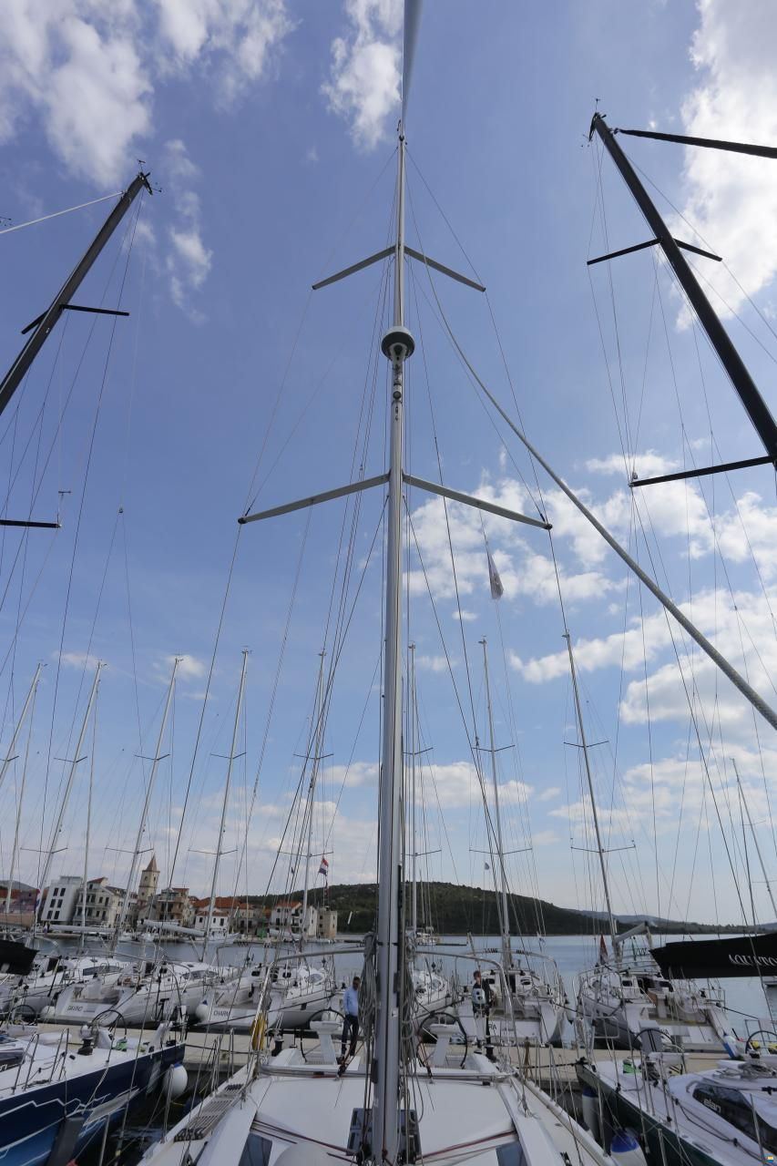 Beneteau Oceanis 51.1