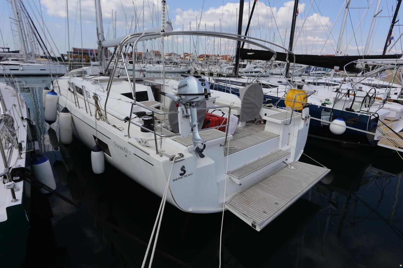 Beneteau Oceanis 51.1