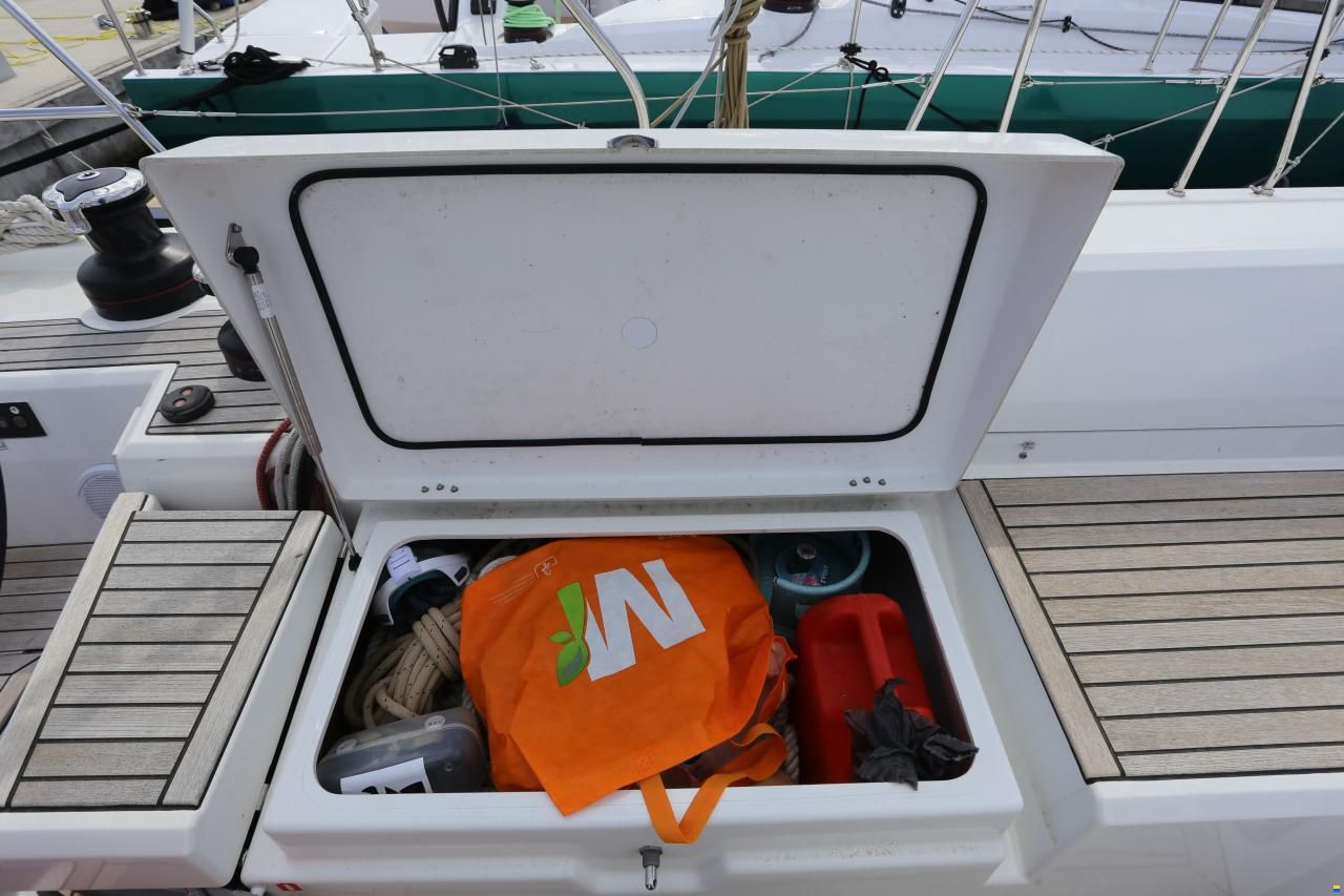 Beneteau Oceanis 51.1