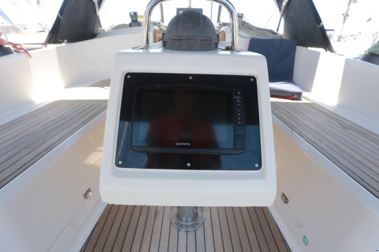 Bavaria Cruiser 37