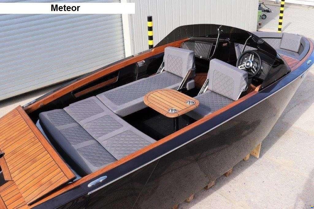 VTS Boats Flying Shark 5.7